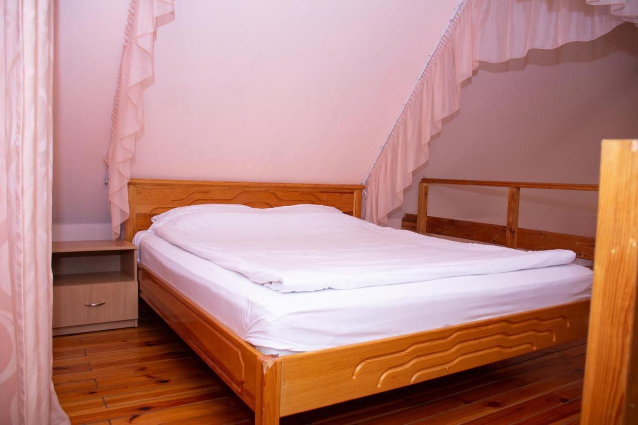 Gostiniy Dvor Non-Stop Hotel Herson Exterior foto