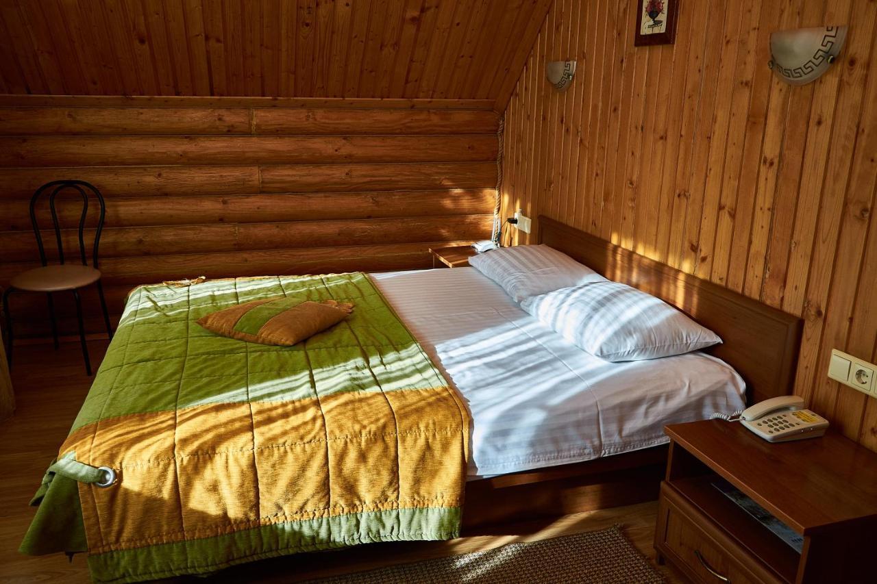 Gostiniy Dvor Non-Stop Hotel Herson Exterior foto