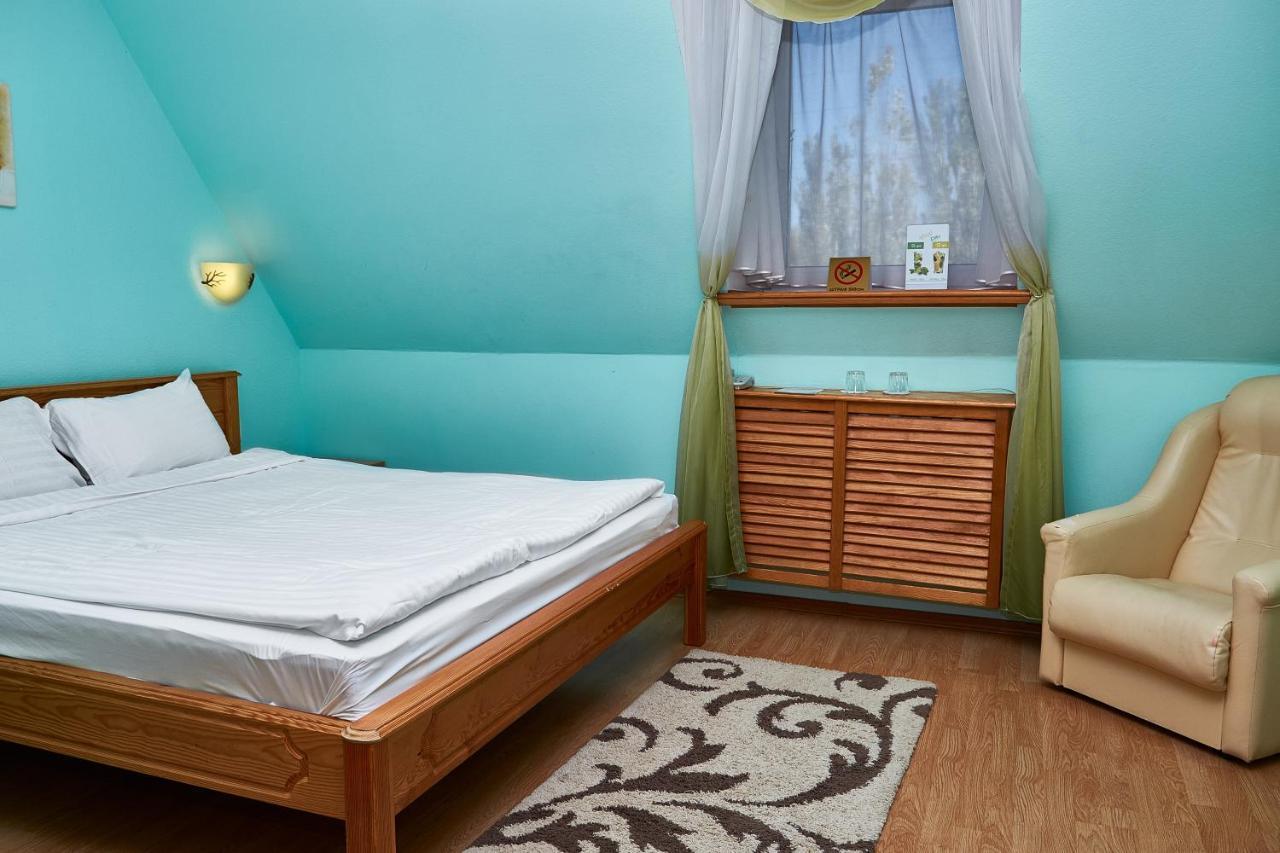 Gostiniy Dvor Non-Stop Hotel Herson Exterior foto