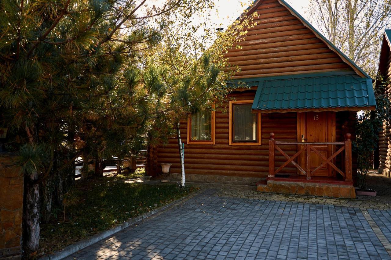 Gostiniy Dvor Non-Stop Hotel Herson Exterior foto